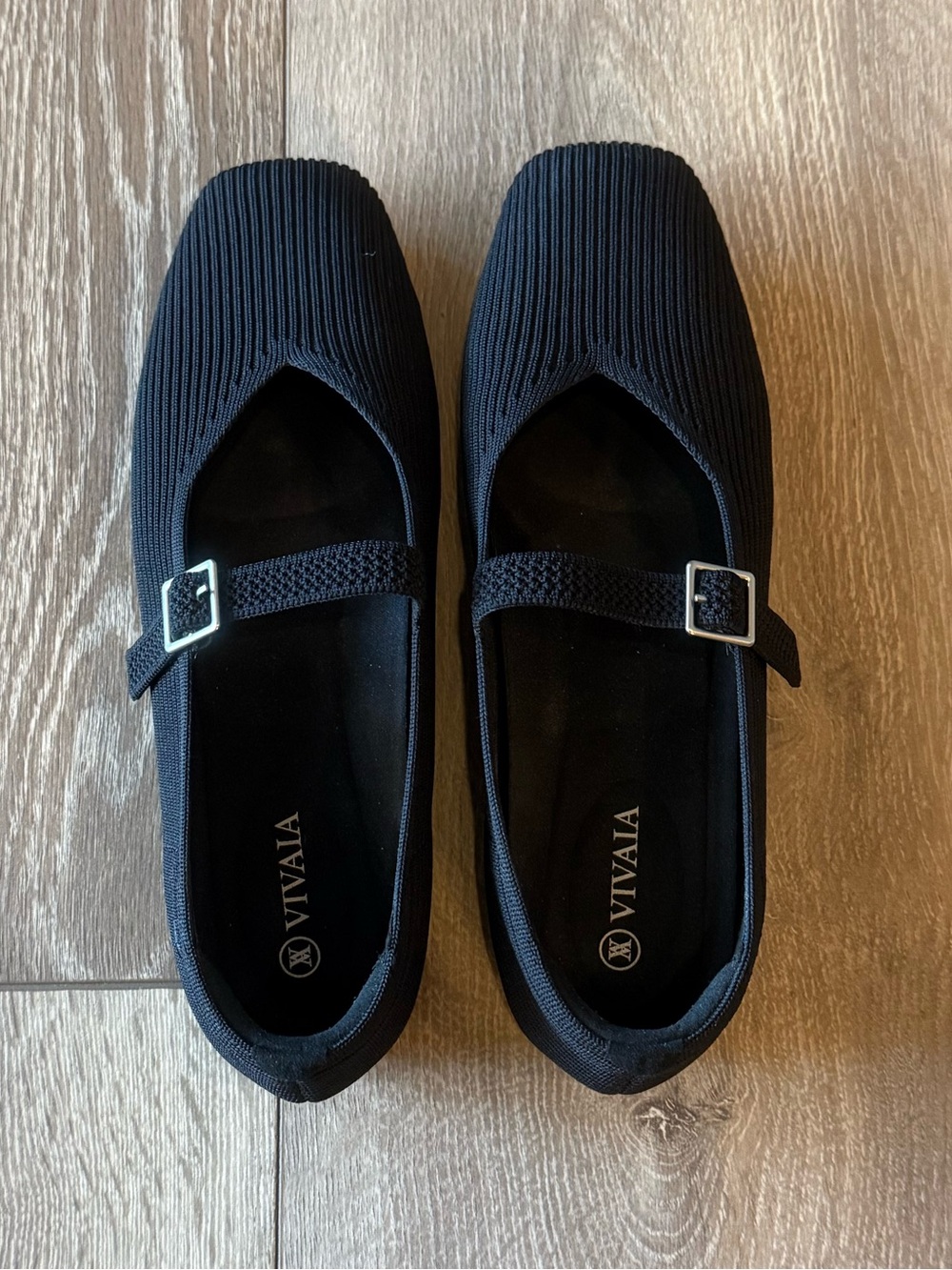 Vivaia Square Toe Mary Jane Flats – Black – EU 39 – Like New
